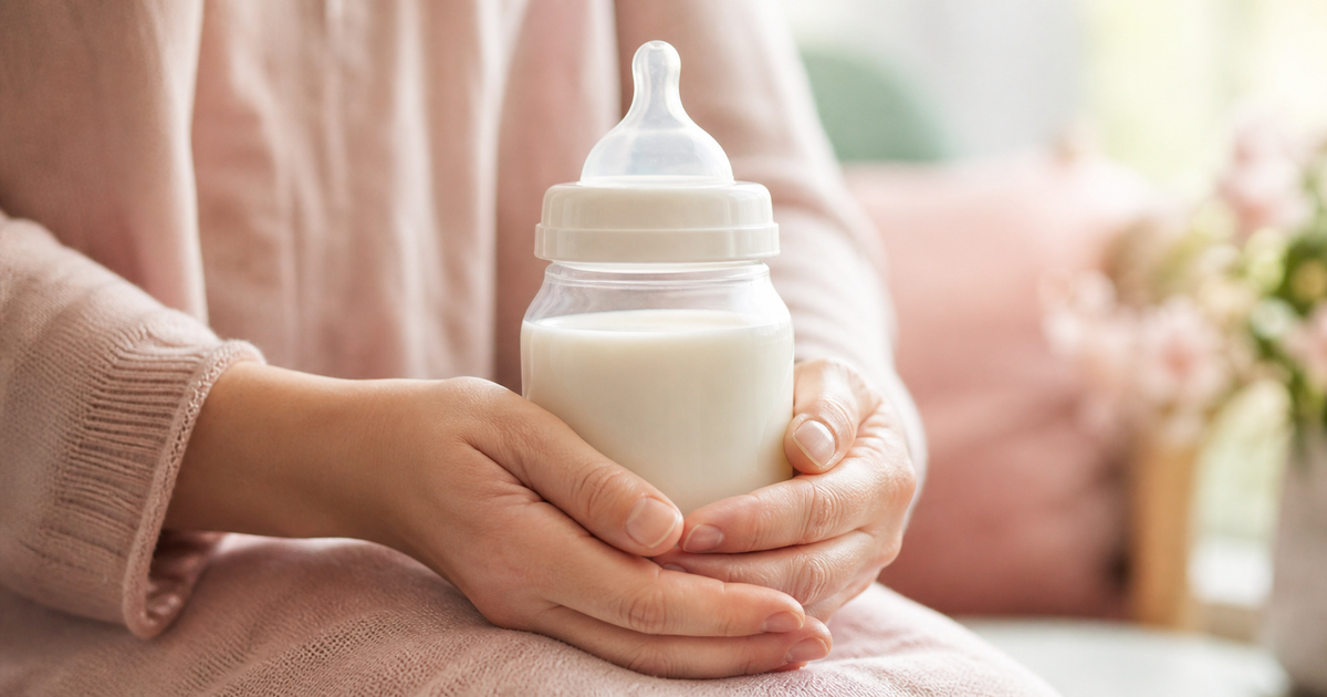 Pourquoi mon biberon de 150 ml monte à 180 ml avec le lait en poudre ?